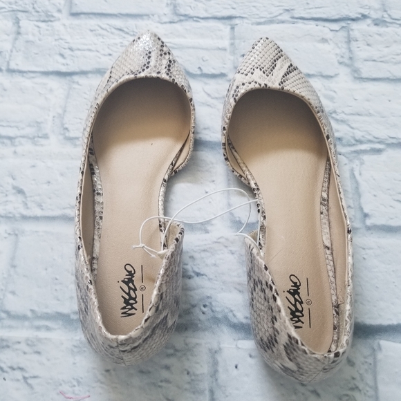 Snakeskin Python Print Pump Flats New - Picture 8 of 8